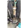 Image 1 : LARGE LOT OF ASSORTED GARDEN TOOLS