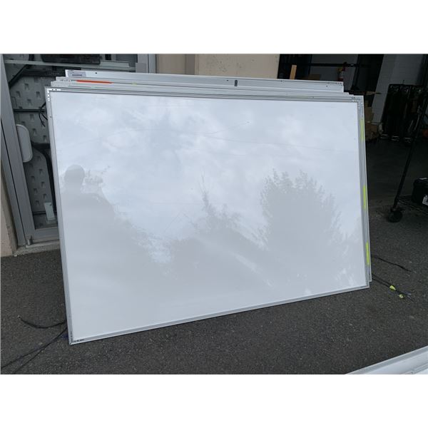 LED SIGN BOARD WORKING 4' x 6'