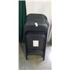 Image 1 : LOT OF 10 BLACK FOLDING CHAIRS