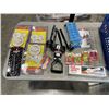 Image 3 : BASKET WITH PEELER, MASHER KITCHEN UTENCILS, DRAIN PLUGS, PIZZA CUTTER, BAG CLIPS AND MORE