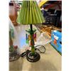 Image 5 : MAGNETS, BUBBLE BATH AND 2 NEW LAMPS
