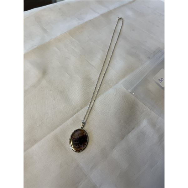 VINTAGE STERLING SILVER WITH CLEAR STONE PENDANT AND CHAIN NECKLACE