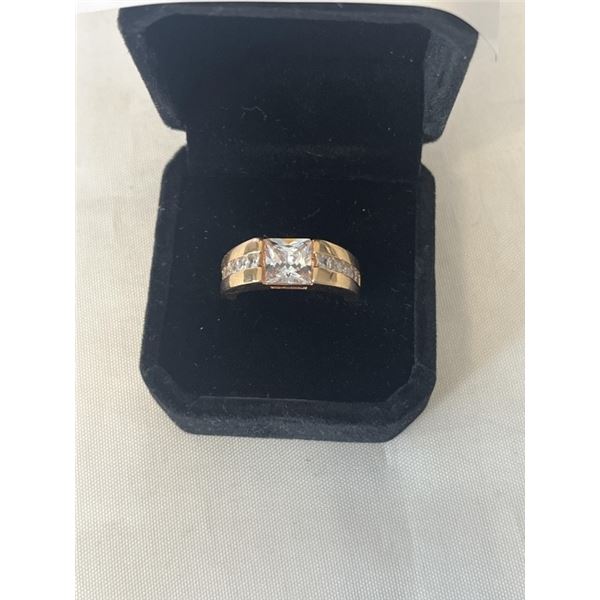 GOLD ON 925 STERLING SILVER W/ CZ STONES RING, MARKED S925, LIKE NEW, SIZE 9