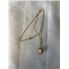 Image 1 : VINTAGE GOLD TONE W/ GENUINE SHELL CAMEO PENDANT CHAIN NECKLACE