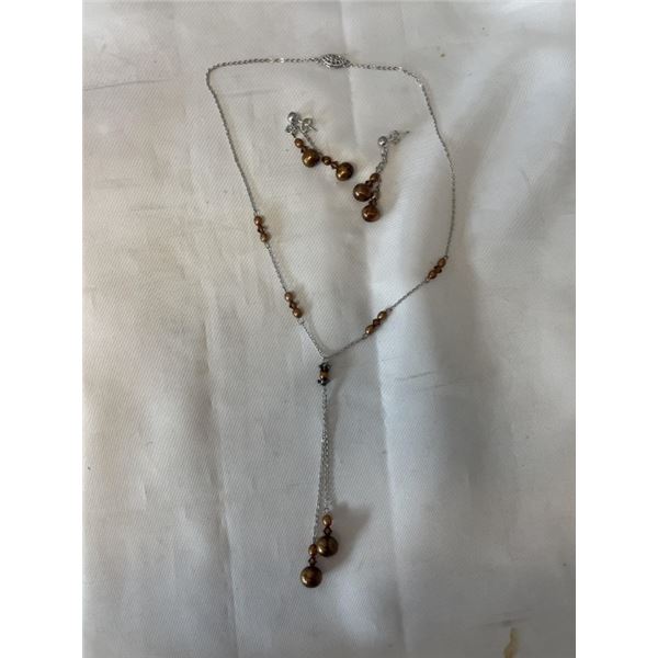 VINTAGE CULTURED FRESHWATER PEARL NECKLACE WITH MATCHING EARRINGS