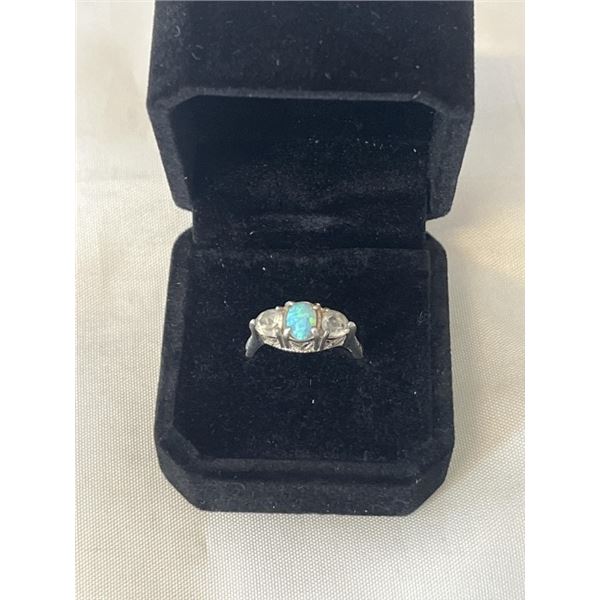 VINTAGE 925 STERLING SILVER W/ AUSTRAILIAN OPAL AND 2 WHITE SAPPHIRE STONES RING