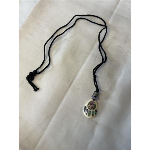 IVORY BONE W/ ABALONE SHELL INLAID BEAR CLAW PENDANT ON CORD NECKLACE