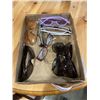 Image 1 : TRAY OF SUNGLASSES