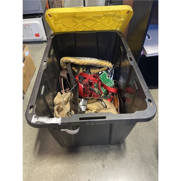 TOTE OF HORSE TACK