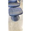 Image 3 : BLACK 2PC RECLINER WITH FOOT STOOL