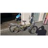 Image 1 : VINTAGE RALIEGH FOLDING BIKE