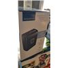 Image 2 : INSIGNIA 10 SHEET CROSS CUT PAPER SHREDDER - TESTED WORKING