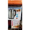 Image 2 : STARFRIT MANDOLINE PRO, HAMILTON BEACH KETTLE AND FABERWARE POTATO RICER