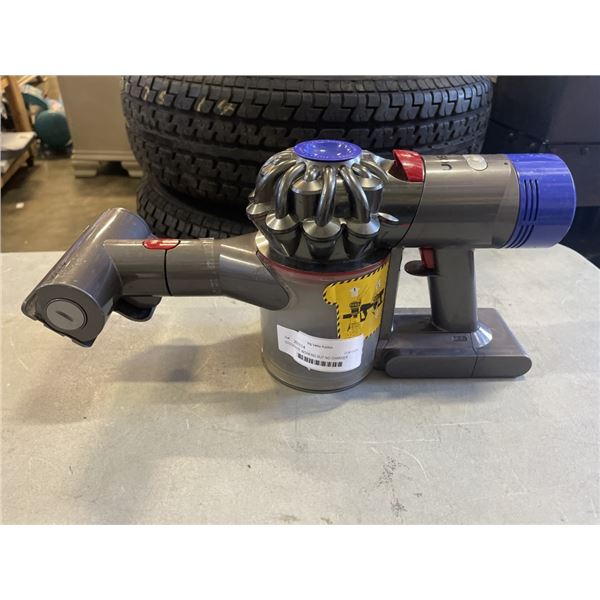 DYSON SV10, WORKING BUT NO CHARGER