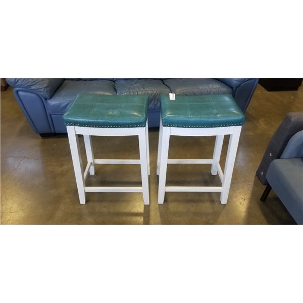 PAIR OF WHITE AND BLUE BARSTOOLS