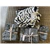 Image 2 : 12 DECORATIVE PILLOW SHAM COVERS