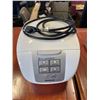 Image 3 : INSIGNIA ICE MAKER AND PANASONIC RICE COOKER