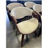 Image 2 : 4 MCM BENTWOOD TUB CHAIRS
