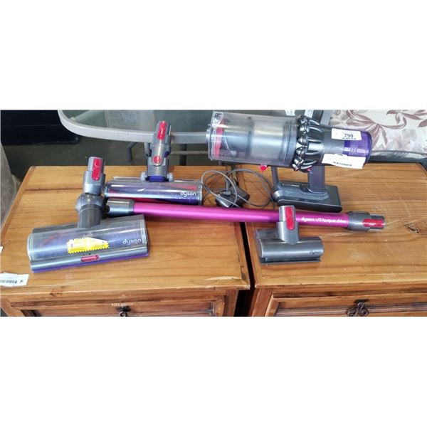 DYSON V11 TORQUE DRIVE CORDLESS STICK VACUUM - TESTED WORKING, RETAIL $799