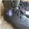Image 3 : THREE PAIRS OF NEW SIZE 9 FOOTWEAR RUNNING SHOES AND BOOTS RETAIL $120+