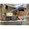 Image 1 : 14 PURSES