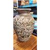 Image 4 : 3 LARGE DECORATIVE VASES
