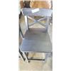 Image 3 : 2 BLACK BAR STOOLS
