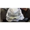 Image 1 : QUEEN SIZE MATTRESS COVER QUEEN SIZE QUILT AND SMALL WEIGHTED BLANKET