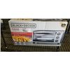 Image 2 : BLACK AND DECKER 4 SLICE TOASTER OVEN - TESTED WORKING, RETAIL $129