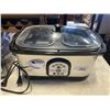Image 2 : CUISINART 4 SLICE TOASTER AND BRAVETTI SLOW COOKER