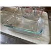 Image 4 : FIRE KING MEASURING CUPS AND PYREX BAKING DISHES