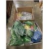 Image 1 : BOX AND TOTE OF FAUX PACKING GRASS