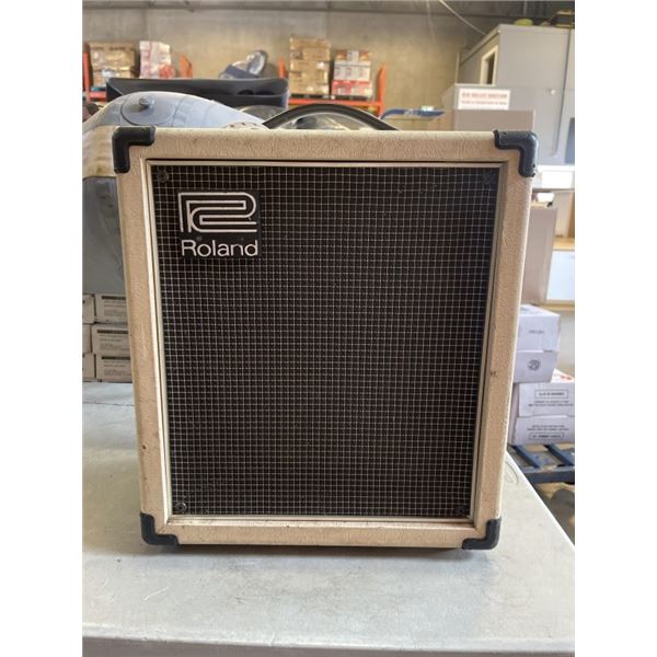 ROLAND AMPLIFIER, MODEL CUBE 60