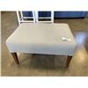 Image 1 : UPHOLSTERED OTTOMAN