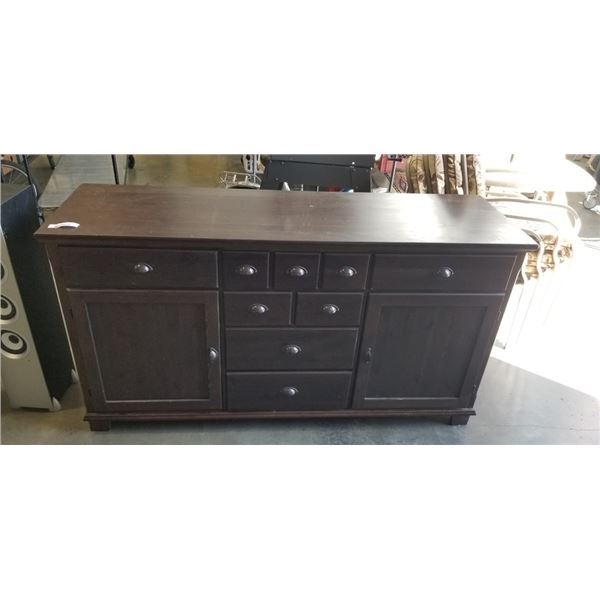 9 DRAWER DRESSER WITH STORAGE CUPBOARDS