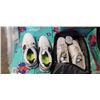 Image 2 : NIKE LUNAR GOLF SHOES SIZE 11, TAYLOR MADE AND NIKE SHOE BAGS AND TWO OTHER PAIRS OF GOLF SHOES