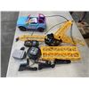 Image 2 : BARBIE RC VEHICLE AND CRANE TOY SET