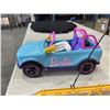 Image 3 : BARBIE RC VEHICLE AND CRANE TOY SET