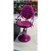 Image 2 : PLAYSET WITH CHAIR AND BASKET OF DECOR ITEMS