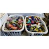Image 1 : 2 BASKETS OF SEWING THREAD SPOOLS