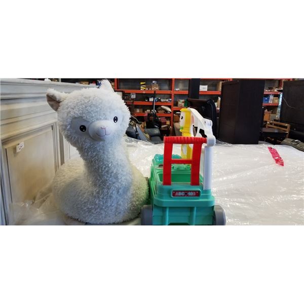 LARGE LLAMA PLUSH TOY AND PLAY SET
