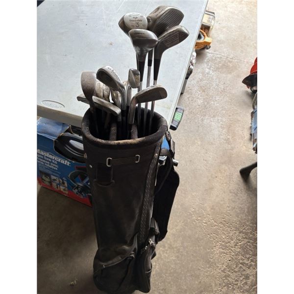 Set of Golf Clubs with Bag R.H