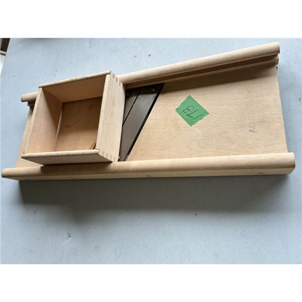 Cabbage Cutter - Very Good Condition