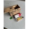 Image 2 : Antique Wood Box E-Z, Esso Oil Can, 6-12 Glass