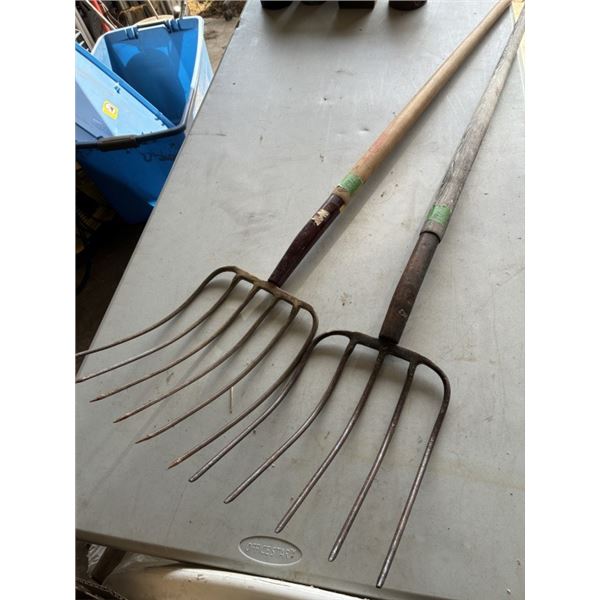 2- Forks - Very Good Handles