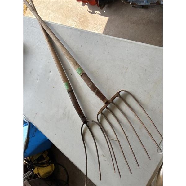 2 - Forks - Very Good Handles