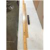 Image 1 : 2 Yard Sticks and Stanley Torpedo Level