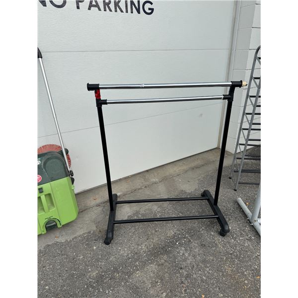 Clothing rack