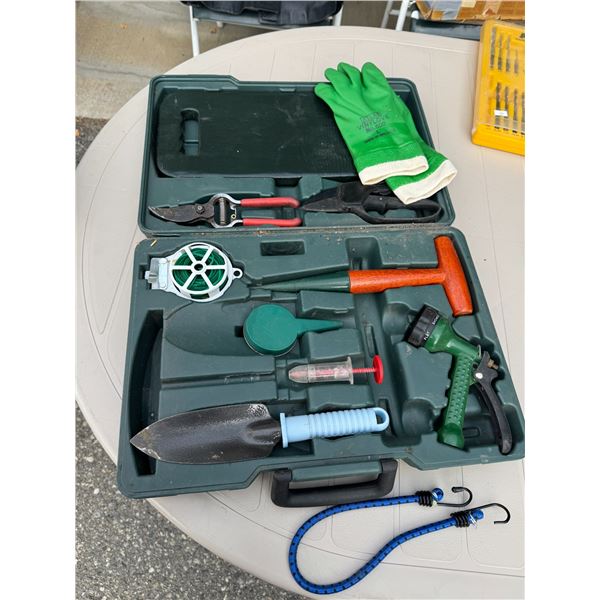 Gardening kit