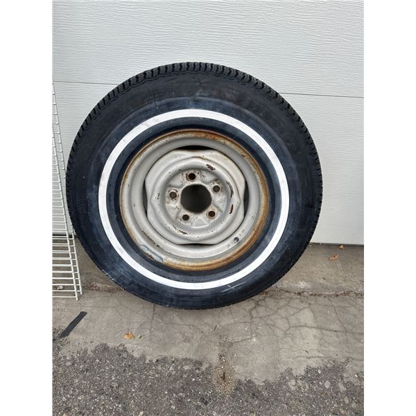 Trailer tire P2 35/75R 15